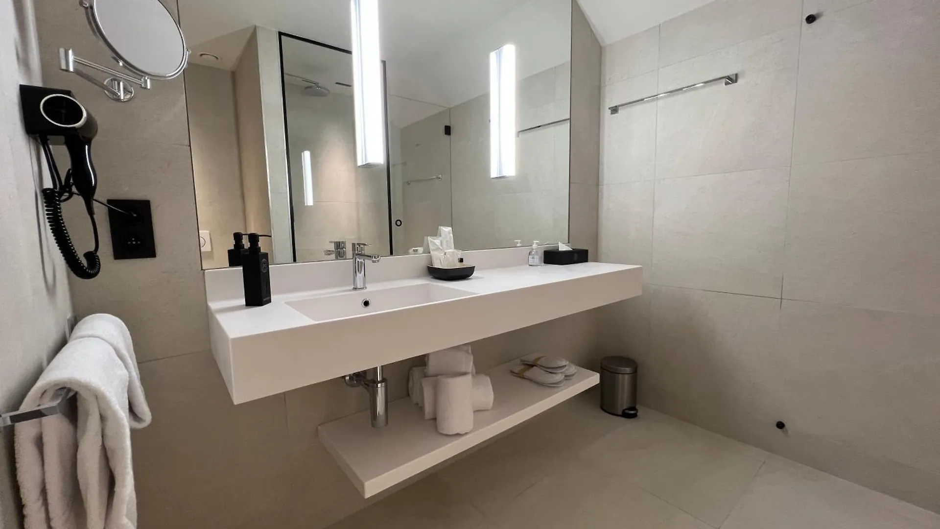 Opo Hotel Brussels 4*,